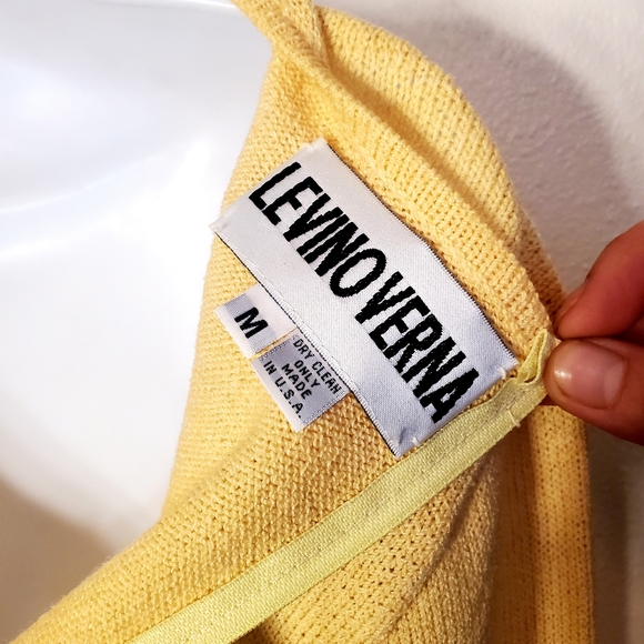 Rare! Retro LEVINO VERNA Yellow Sweater Top Sz. M - Picture 6 of 6